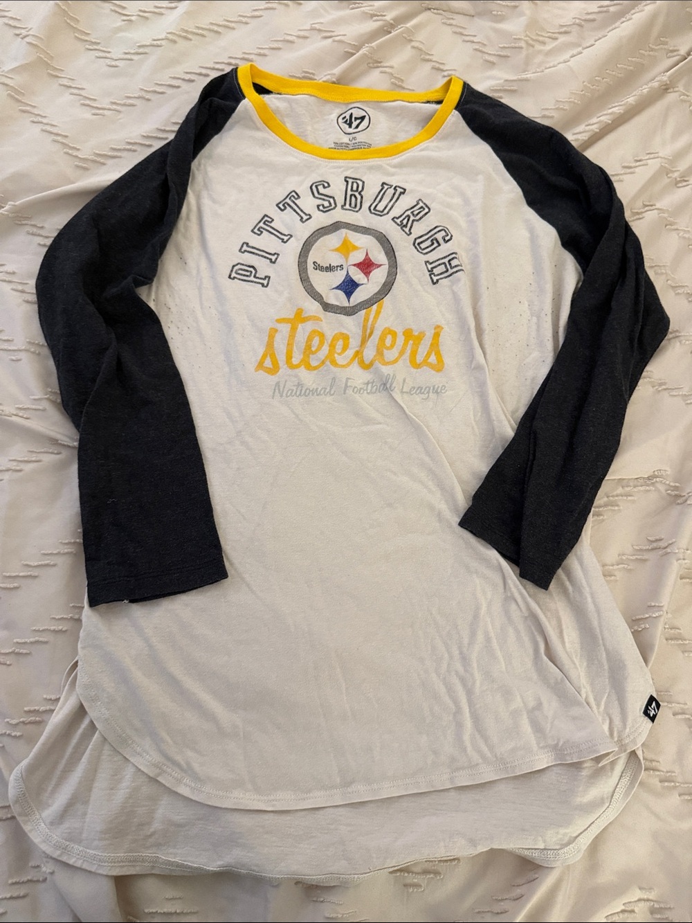 '47 Pittsburgh Steelers Raglan Tee — White, Black & Yellow